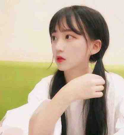 替身离婚后，秒变万人迷